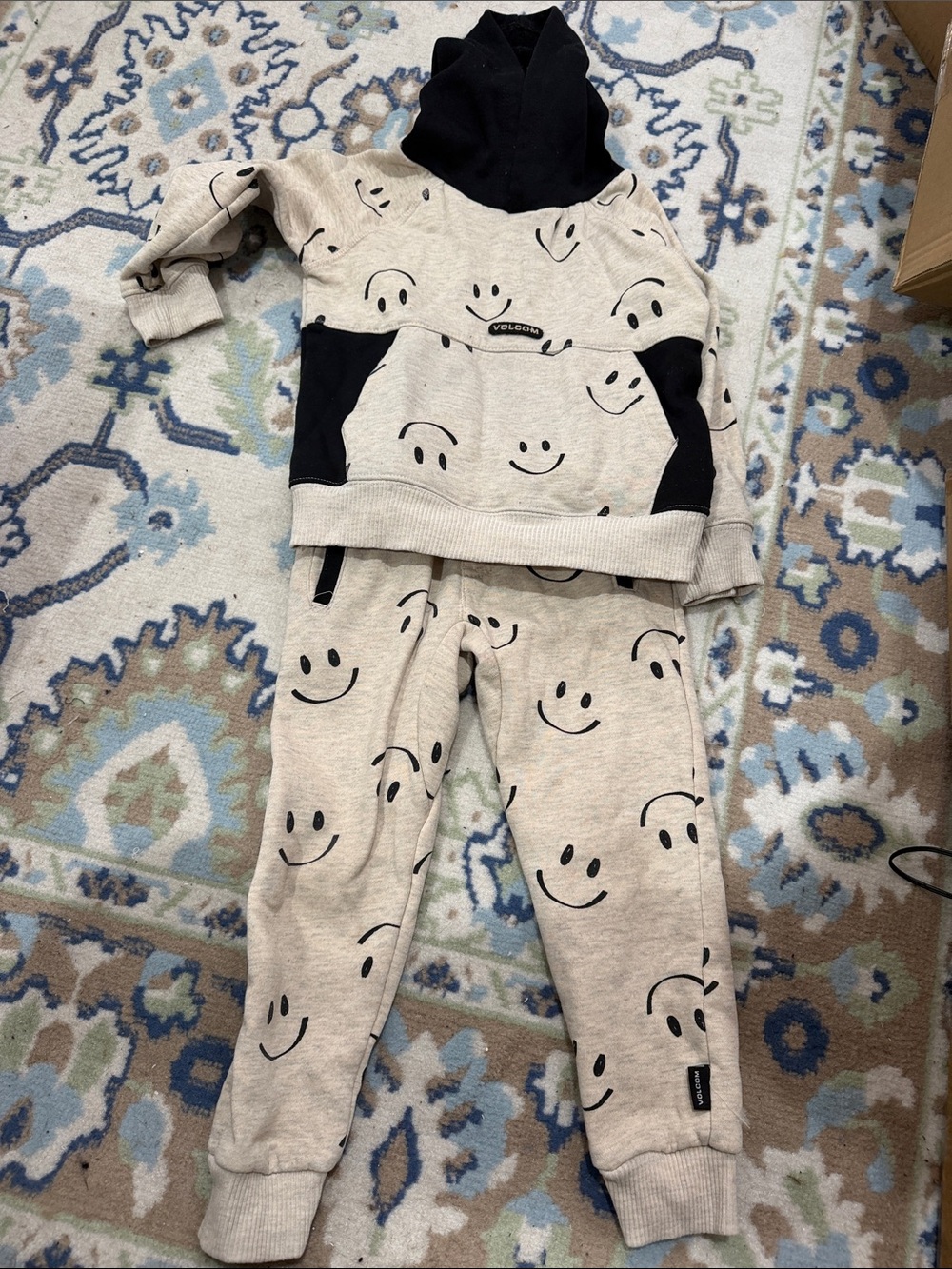 Kids Neutral Beige Smiley Hoodie & Jogger set size 4t